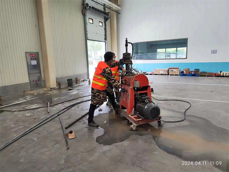 科尔沁左翼后厂房地面下沉塌陷注浆加固施工